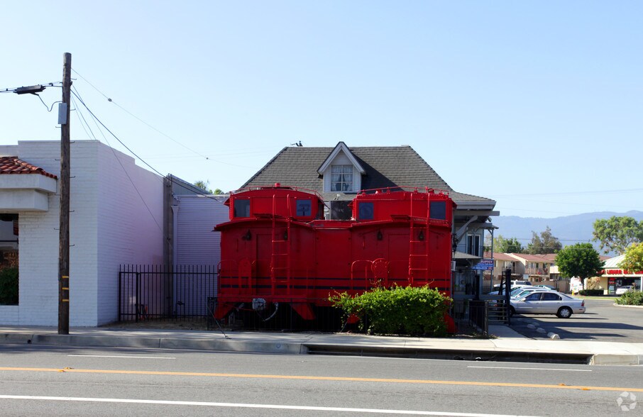 More Photos Of 1492 W 6th St, Corona Office For Sale