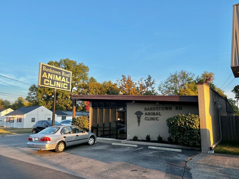 Primary Photo Of 3941 Central Ave, Louisville Freestanding For Sale