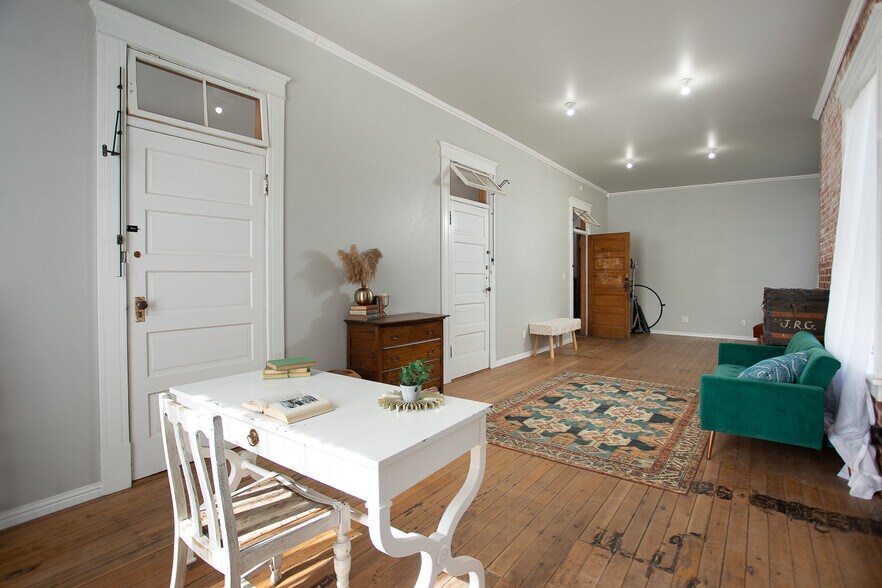 More Photos Of 479 B St, Biggs Storefront Retail Office For Sale