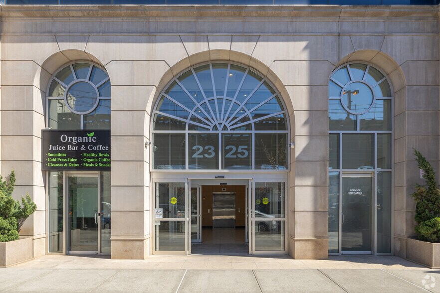 More Photos Of 23-25 31st St, Astoria Medical For Lease