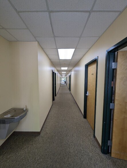 More Photos Of 302 Davis Grove Cir, Cary Self Storage For Lease