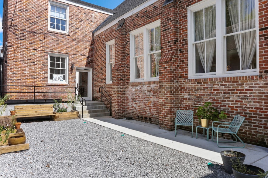 More Photos Of 2407 Bienville St, New Orleans Religious Facility For Lease