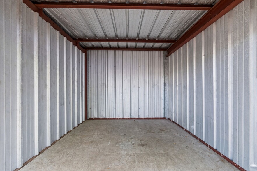 More Photos Of 1453 S Martin Luther King Jr Ave, Clearwater Warehouse For Sale