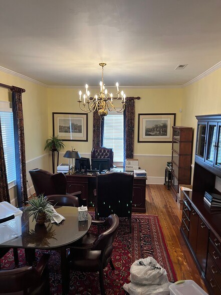 More Photos Of 2731 Greenville Hwy, Flat Rock Office For Lease