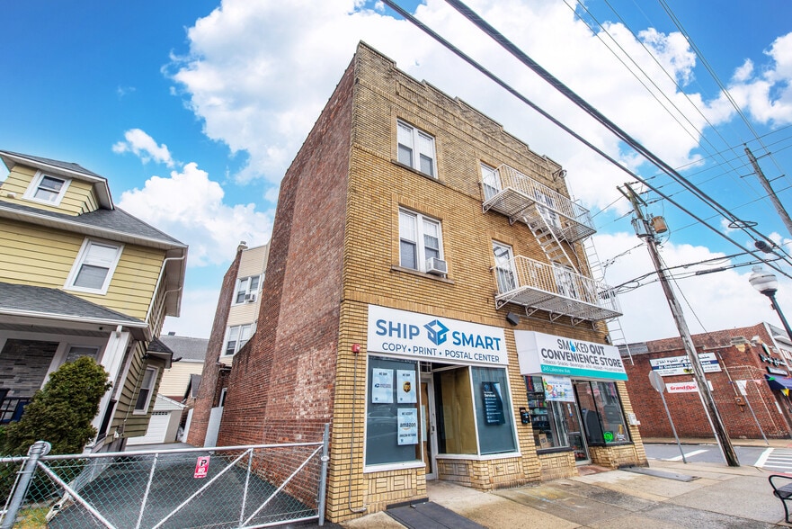 Primary Photo Of 245-247 Lakeview Ave, Clifton Apartments For Lease