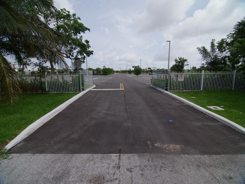 More Photos Of 1001 NW 12th Ter, Pompano Beach Land For Lease