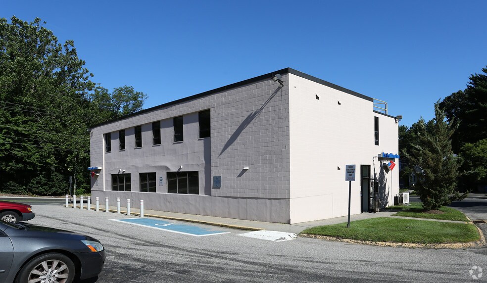 More Photos Of 992 Cooke St, Waterbury Office For Lease