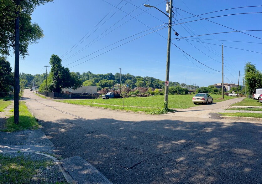 More Photos Of 2523 Burnside Street St, Knoxville Land For Sale