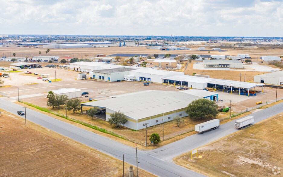 More Photos Of 2300 Vo Tech Dr, Weslaco Distribution For Lease