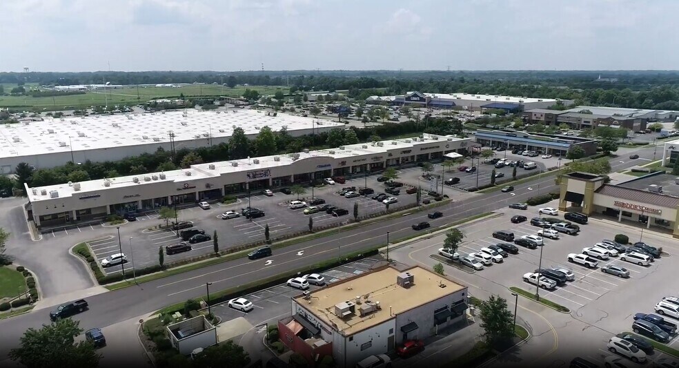 More Photos Of 130 W Tiverton Way, Lexington Unknown For Lease