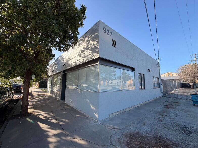 Primary Photo Of 923-927 Arguello St, Redwood City Flex For Lease