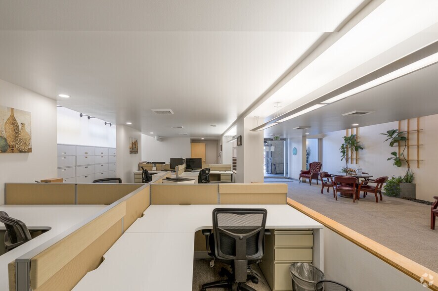 More Photos Of 434 E Broadway, Long Beach Loft Creative Space For Sale