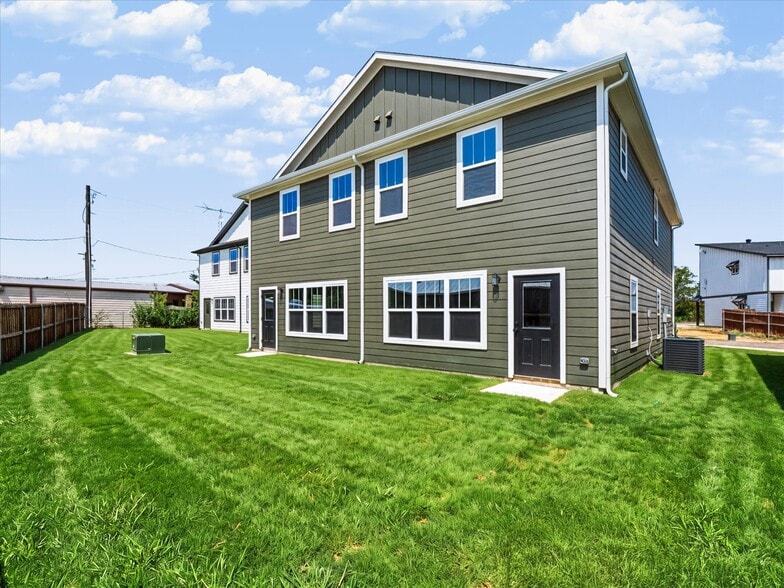 More Photos Of 1306 Country Rd, Whitesboro Apartments For Sale