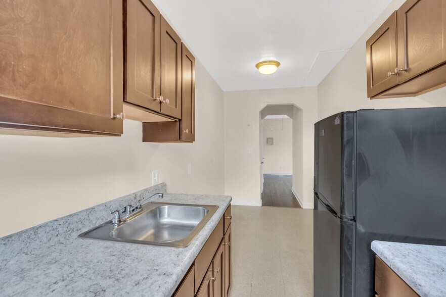 More Photos Of 315-325 Franklin St NE, Washington Apartments For Sale