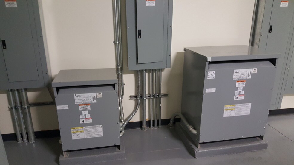 More Photos Of 475 Quality Cir, Huntsville Office For Lease