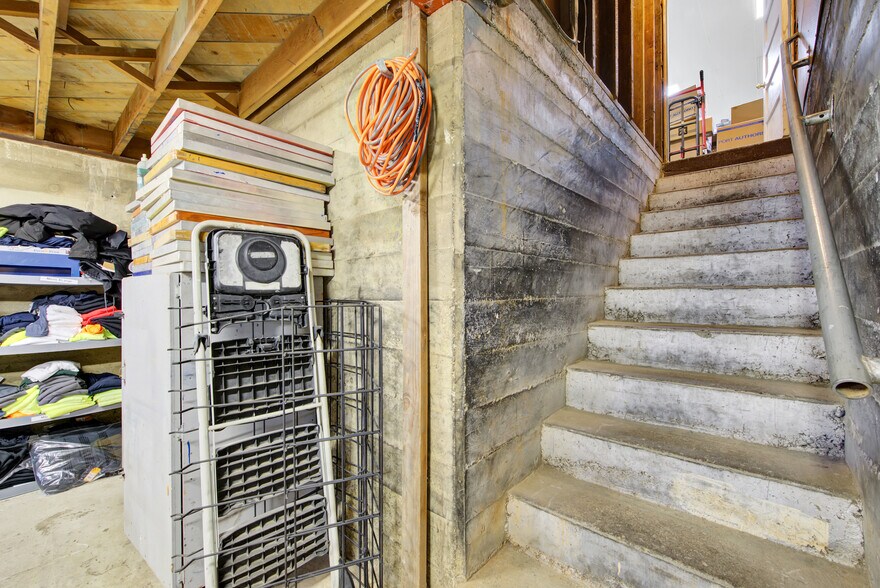 More Photos Of 830 Main St, Red Bluff Freestanding For Sale