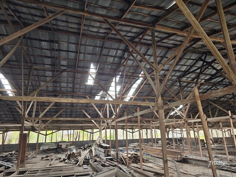 Primary Photo Of 1020 N College St, Gonzales Contractor Storage Yard For Sale