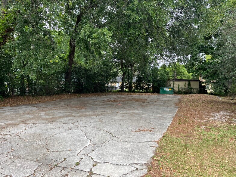 More Photos Of 5013 Park St, Jacksonville Auto Repair For Sale
