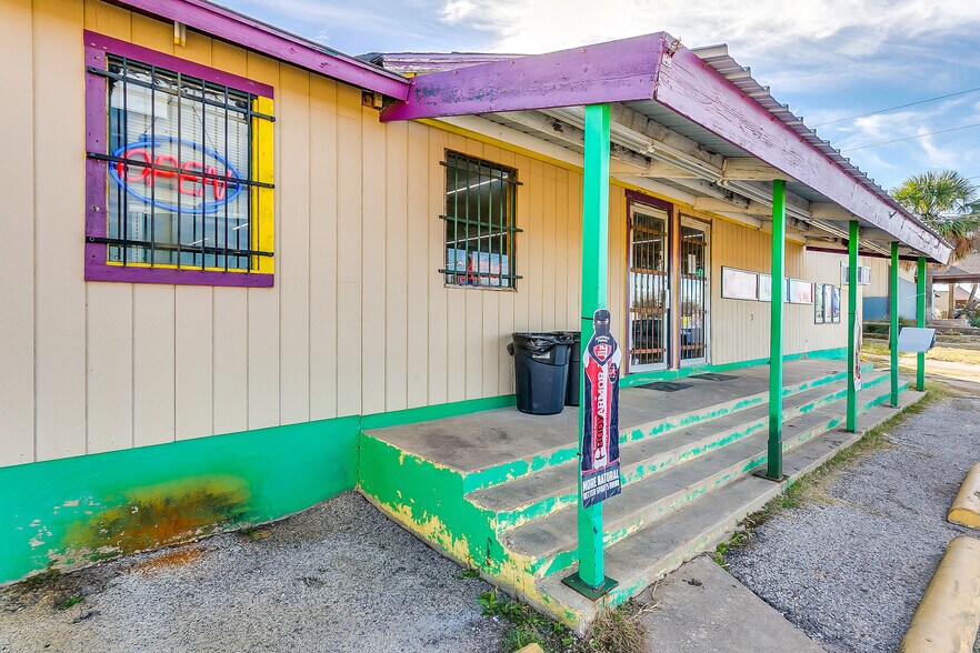 More Photos Of 10432 FM 1902, Crowley Convenience Store For Sale