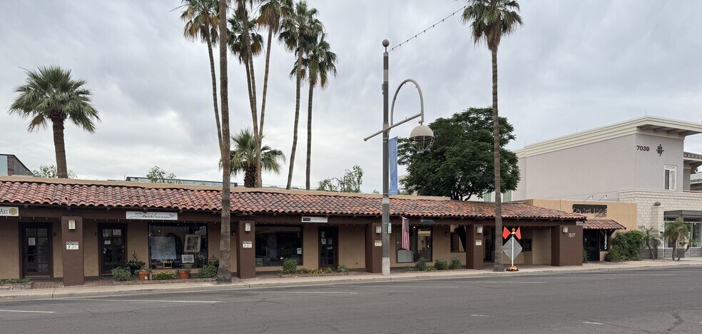 More Photos Of 7051 E Main St, Scottsdale Storefront For Lease