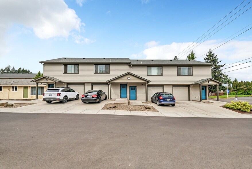 More Photos Of 3942 Ward Dr NE, Salem Apartments For Sale