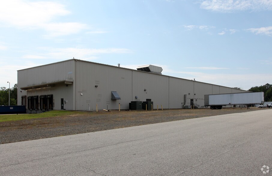 More Photos Of 3480 Industrial Dr, Durham Warehouse For Lease