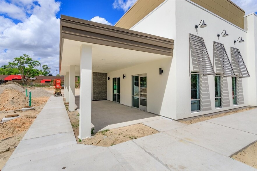 More Photos Of 286 Douglas Ave, Altamonte Springs General Retail For Lease