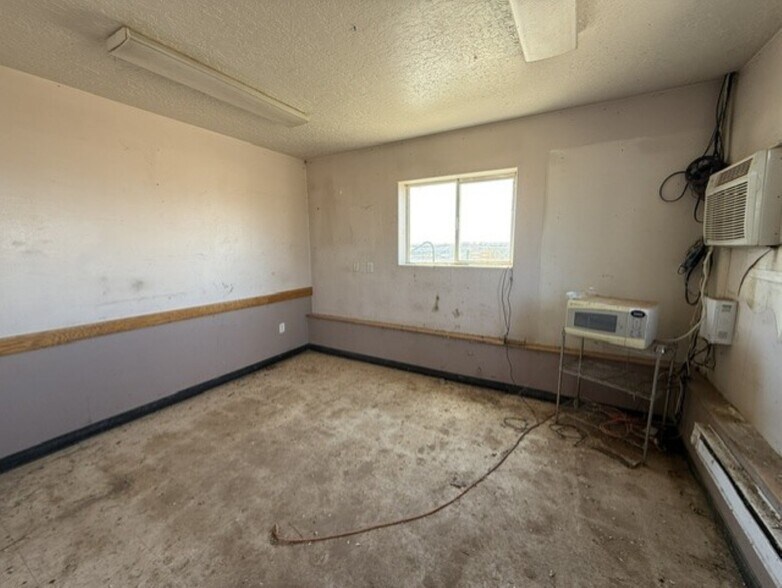 More Photos Of 26454 Glen Bench rd, Naples Industrial For Sale