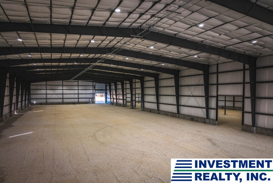 More Photos Of 405 Matlock Dr, Saint James Industrial For Lease