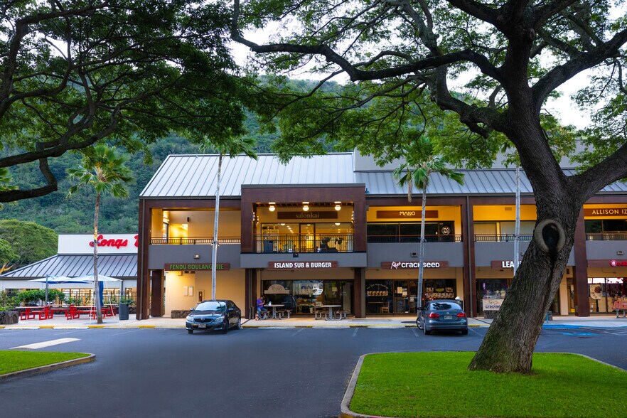 More Photos Of 2855 E Manoa Rd, Honolulu Unknown For Lease