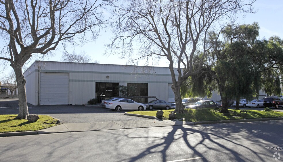 More Photos Of 3130-3138 Diablo Ave, Hayward Manufacturing For Lease