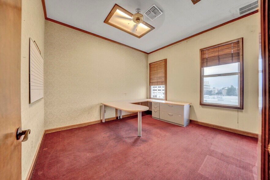 More Photos Of 333 E Channel St, Stockton Loft Creative Space For Sale