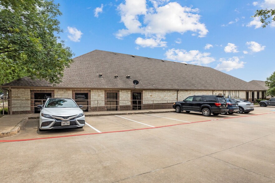 More Photos Of 2770 Virginia Pky, McKinney Medical For Sale