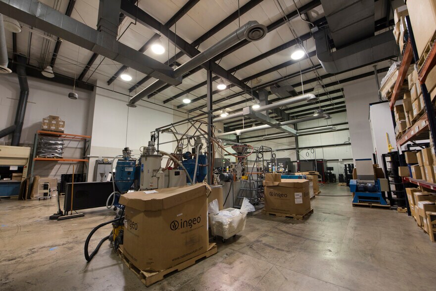 More Photos Of 6141 Avery Rd, Dublin Warehouse For Sale