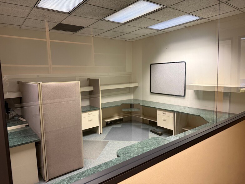 More Photos Of 2500 Santa Clara Ave, Alameda Office For Lease