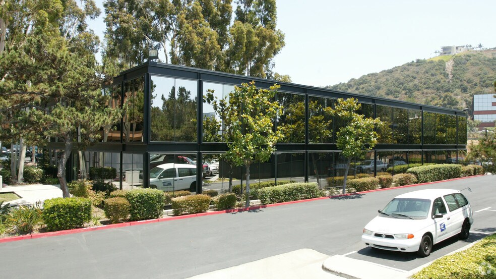More Photos Of 3456 Camino del Rio N, San Diego Office For Lease