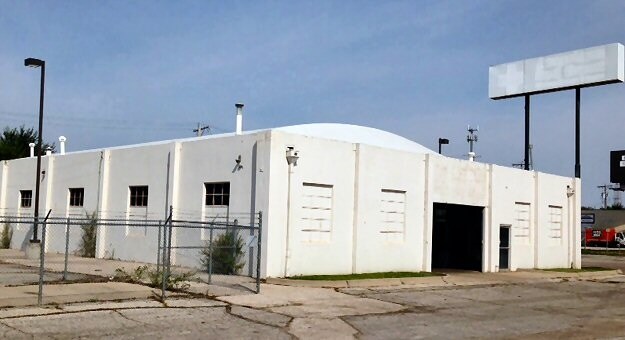 More Photos Of 1900 E Douglas Ave, Wichita Office For Lease