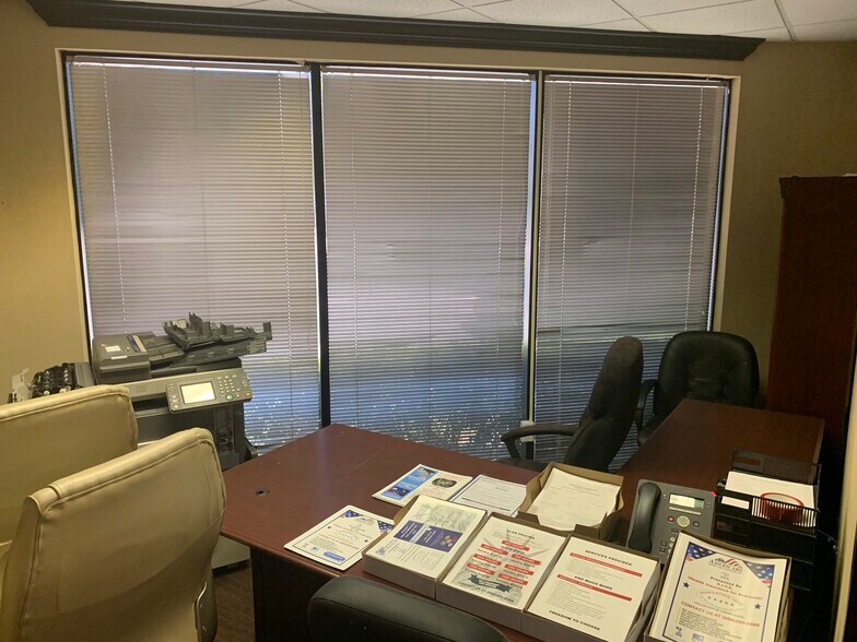 More Photos Of 3333 W Commercial Blvd, Fort Lauderdale Medical For Sale