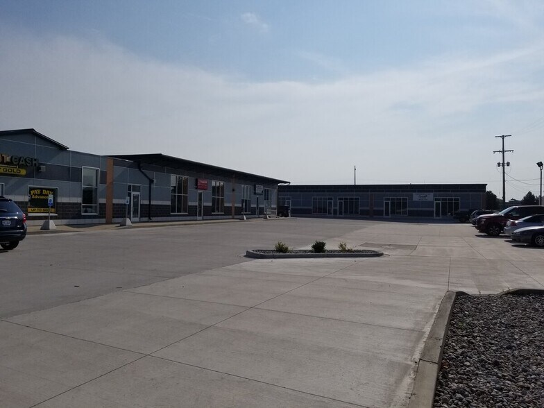 More Photos Of 2750 Bay Rd, Saginaw General Retail For Lease