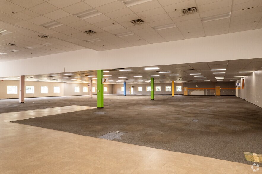 More Photos Of 4401 Innovation Dr, Fort Collins Light Distribution For Sale