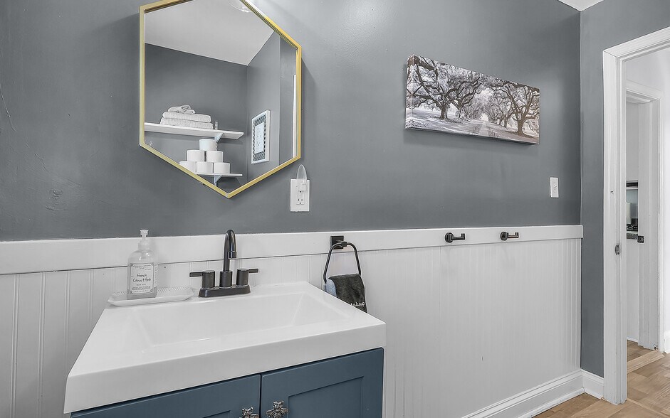 More Photos Of 510 Nicoll St, Savannah Hospitality For Sale