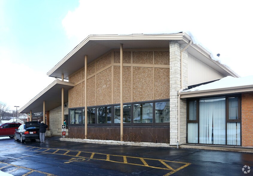 More Photos Of 101 S Washington Ave, Park Ridge Medical For Lease