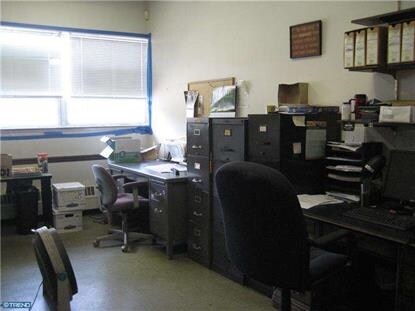 More Photos Of 72 Berlin Rd, Stratford Auto Repair For Sale