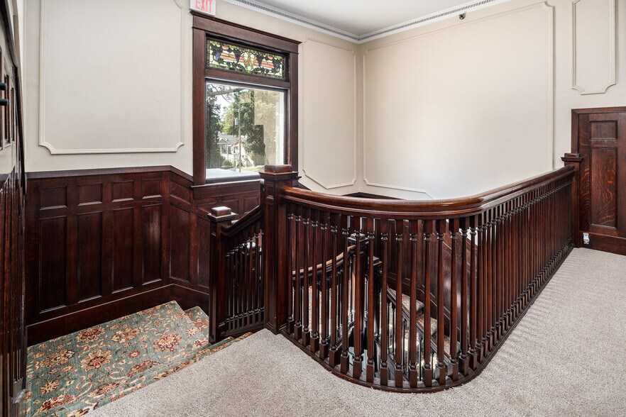 More Photos Of 738 E Main St, Belhaven Hotel For Sale