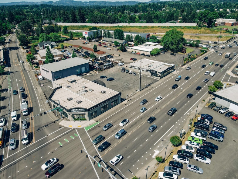 More Photos Of 11847 SW Pacific Hwy, Tigard Freestanding For Lease