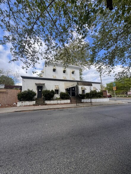 More Photos Of 238 N 53rd St, Philadelphia Funeral Home For Sale
