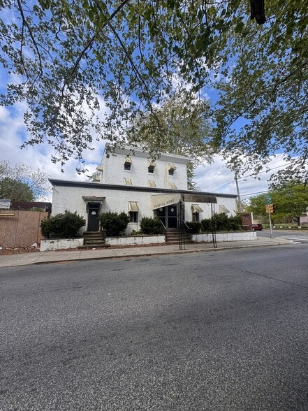 More Photos Of 238 N 53rd St, Philadelphia Funeral Home For Sale