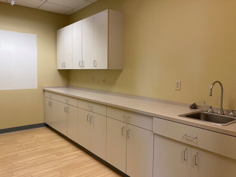 More Photos Of 2901 International Ln, Madison Loft Creative Space For Lease