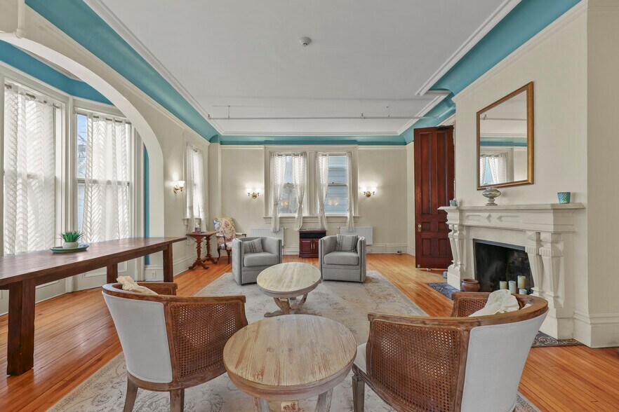 More Photos Of 74 Wendell Ave, Pittsfield Hotel For Sale