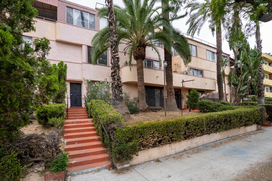 More Photos Of 1125 S Westmoreland Ave, Los Angeles Apartments For Sale